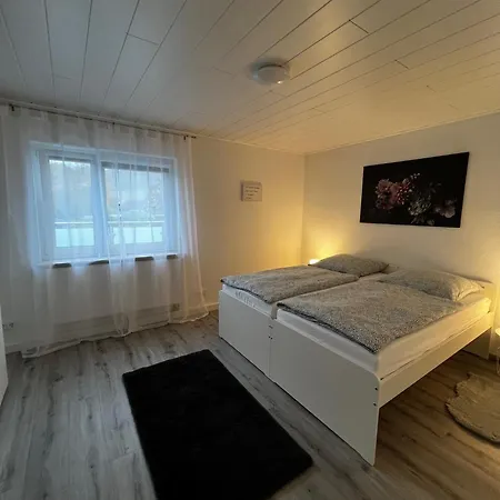 Seenland Apartment *