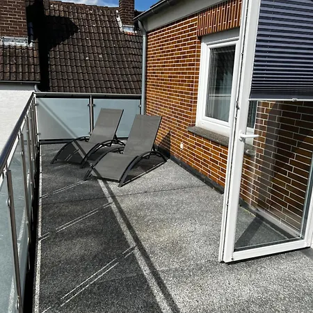 Seenland Apartment *